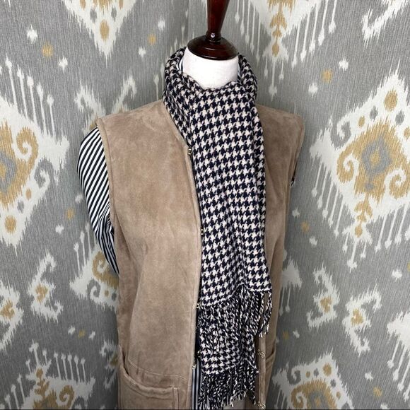 Ralph Lauren Long-Line Italian Lamb Shearling Vest - Picture 8 of 16